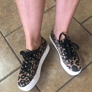 Steve Madden leopard platform shoes